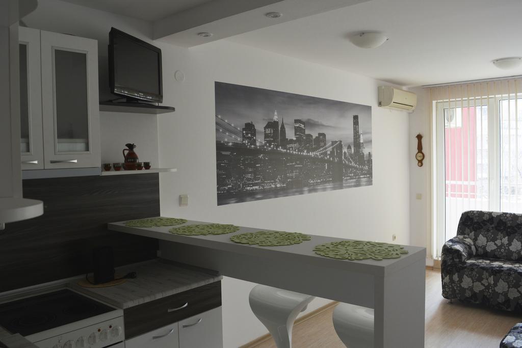 Apartment Gergana Kranevo Buitenkant foto